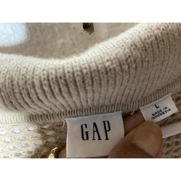 < Gap Tan/White Striped Crochet Collared Sweater > - Picture 3 of 5